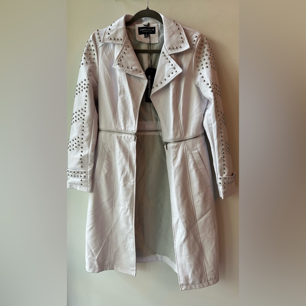 Coalition LA, White Studded Faux Leather convertible Jacket, xs.